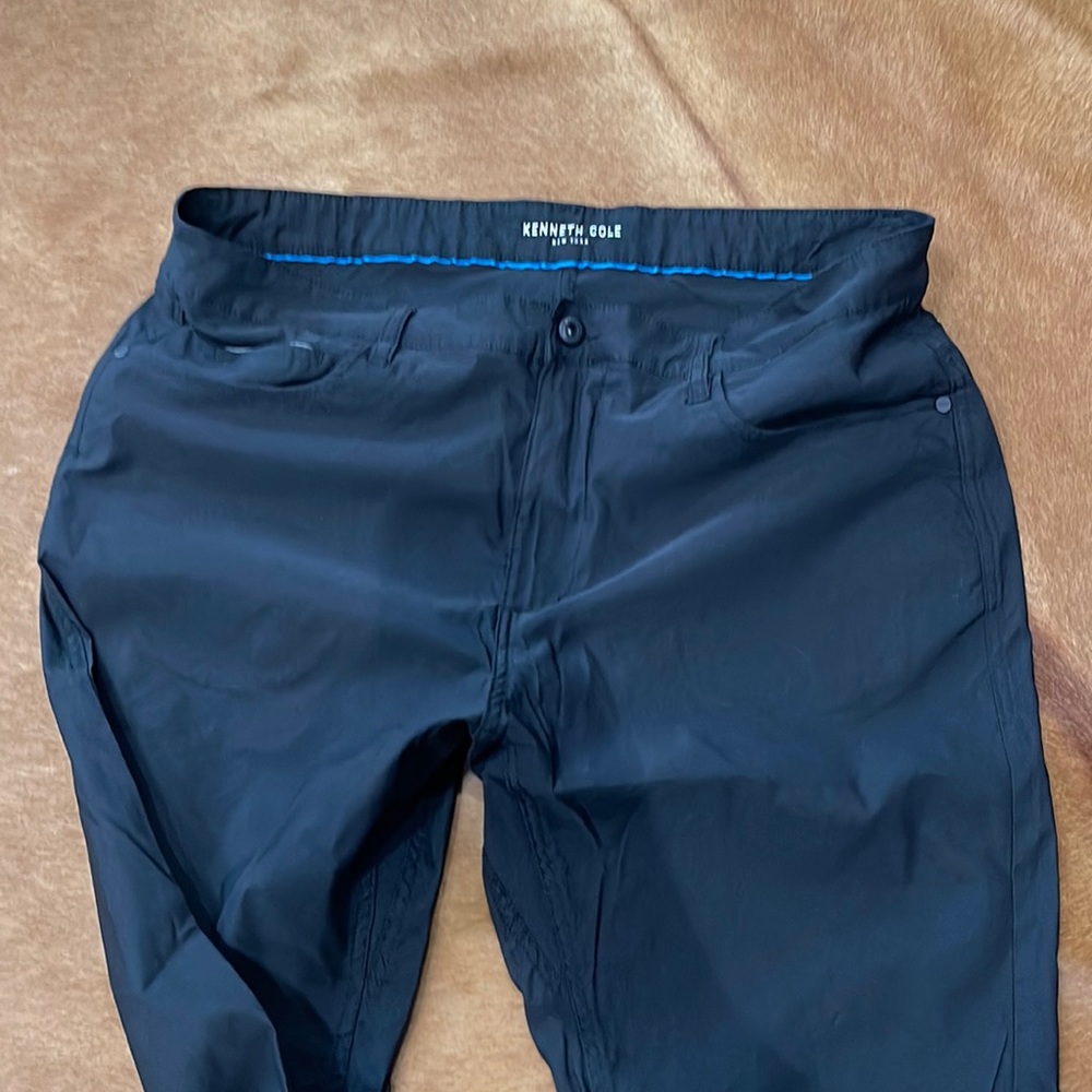 Perfect travel pounds or for work. Stretchy and comfortable size 38,32.